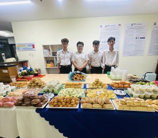 Tiệc Tea break tại trường ĐH CÔNG NGHỆ THÔNG TIN 10/05/2026 (Tầng 10 khu E)