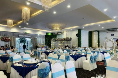 Đặt tiệc công ty nhỏ tại Quận 12 cần lưu ý gì để tránh lãng phí?